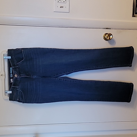 lee total freedom jeans